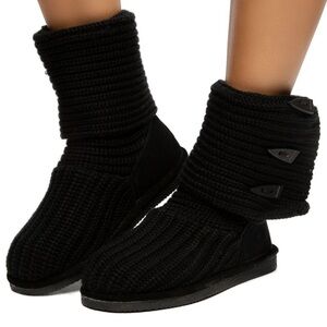 Bearpaw Black Foldover Sweater Boots Size 8 – Needs Minor Repair